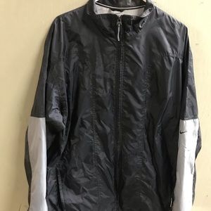 Vintage Nike windbreaker size XL.